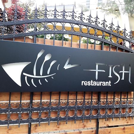 Hotel Aristocrat & Fish Restaurant Skopje Luaran gambar