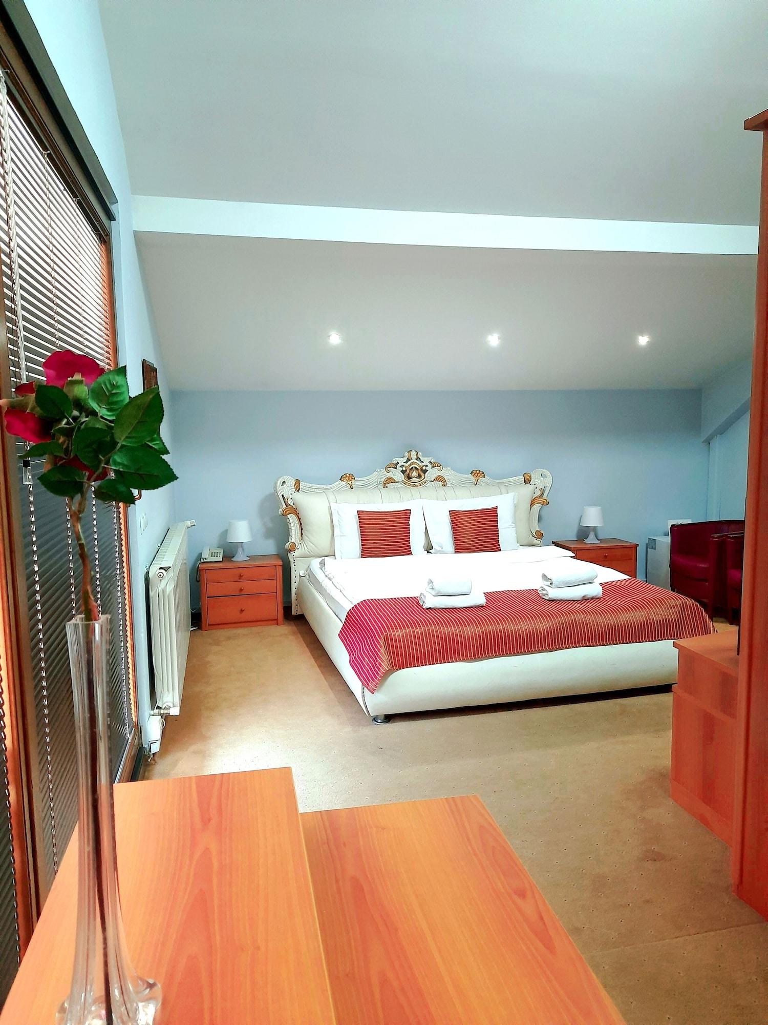 Hotel Aristocrat & Fish Restaurant Skopje Luaran gambar