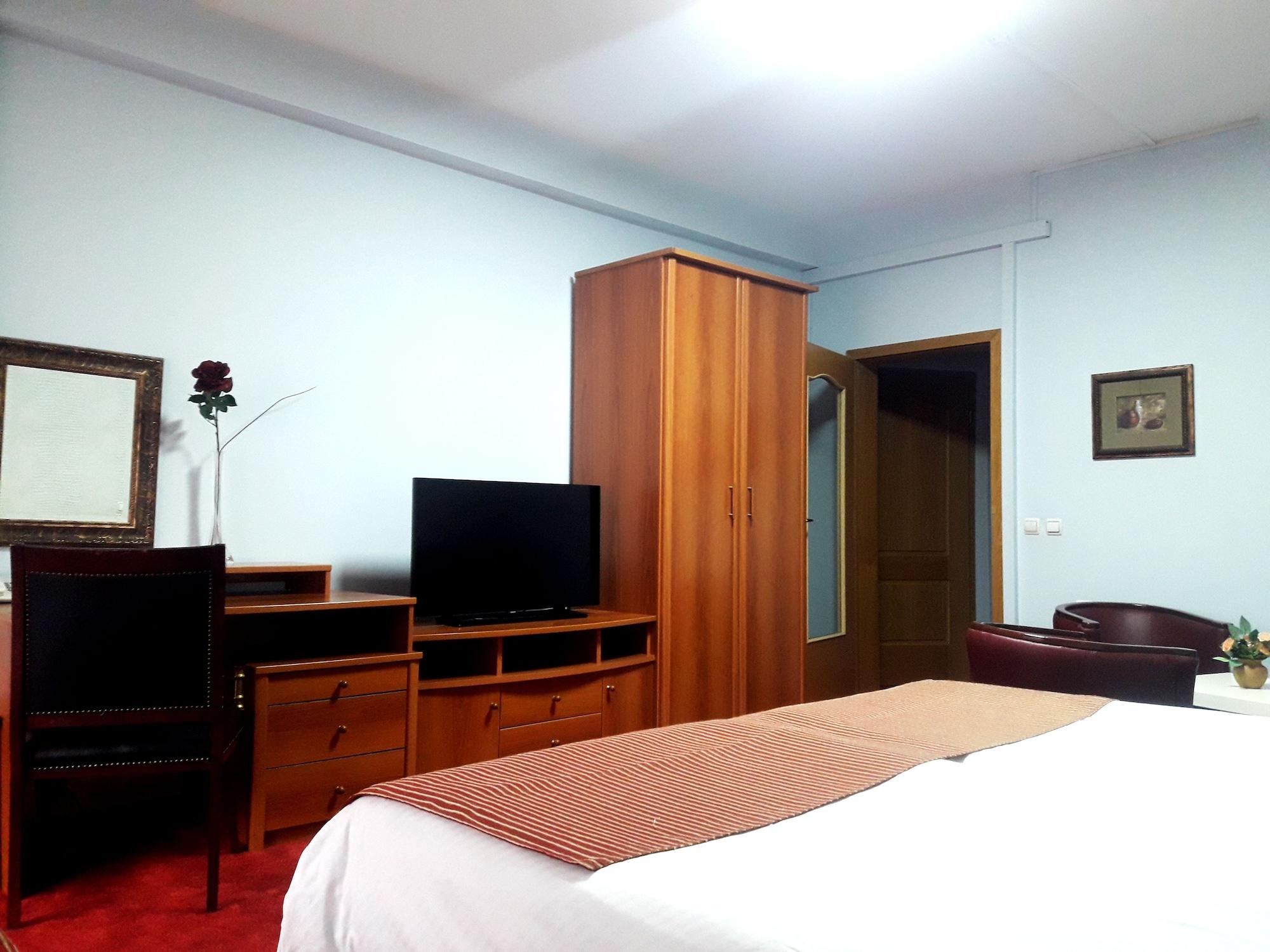 Hotel Aristocrat & Fish Restaurant Skopje Luaran gambar