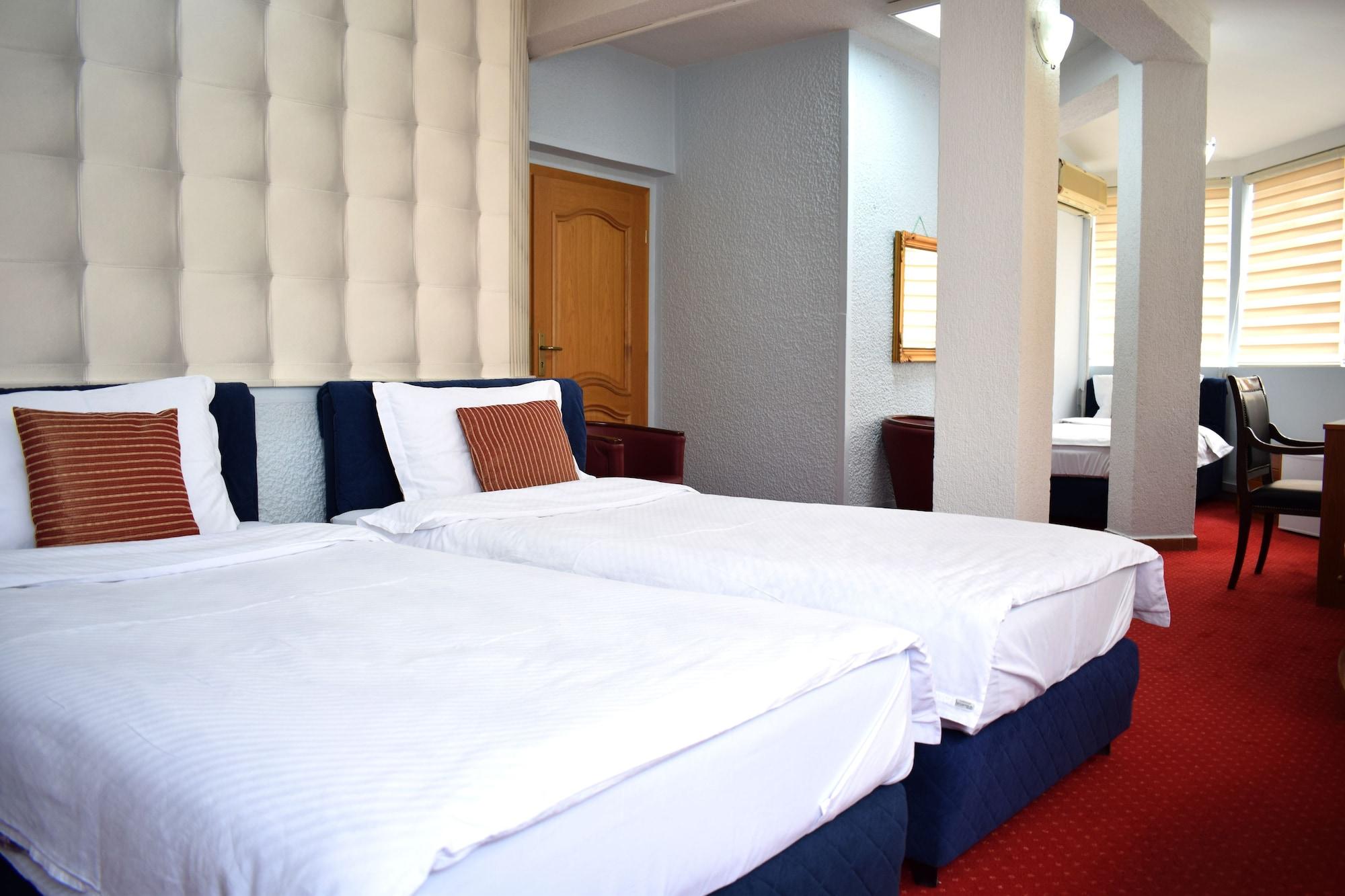 Hotel Aristocrat & Fish Restaurant Skopje Luaran gambar