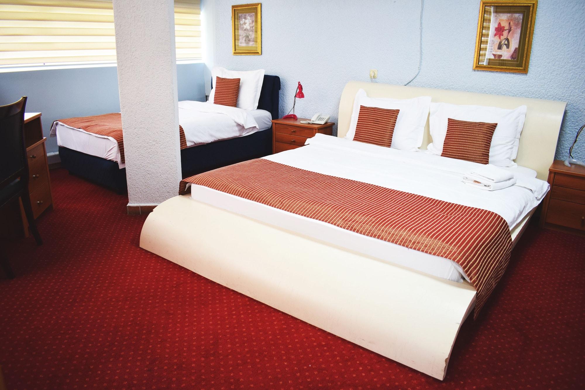 Hotel Aristocrat & Fish Restaurant Skopje Luaran gambar