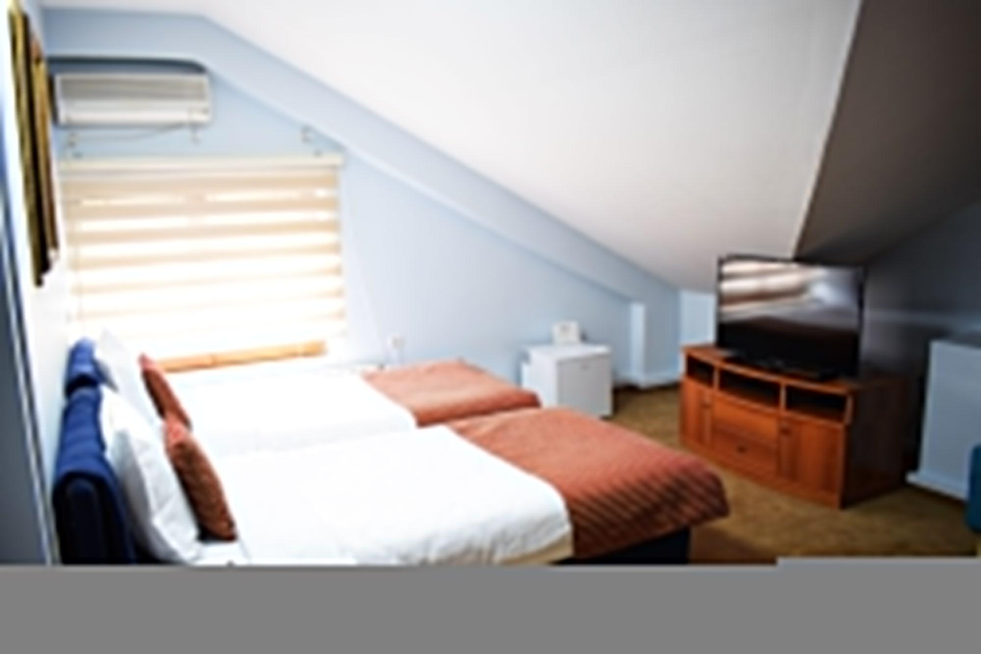 Hotel Aristocrat & Fish Restaurant Skopje Luaran gambar