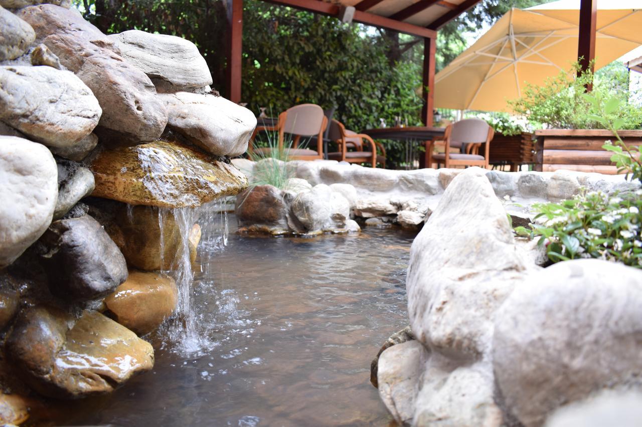 Hotel Aristocrat & Fish Restaurant Skopje Luaran gambar