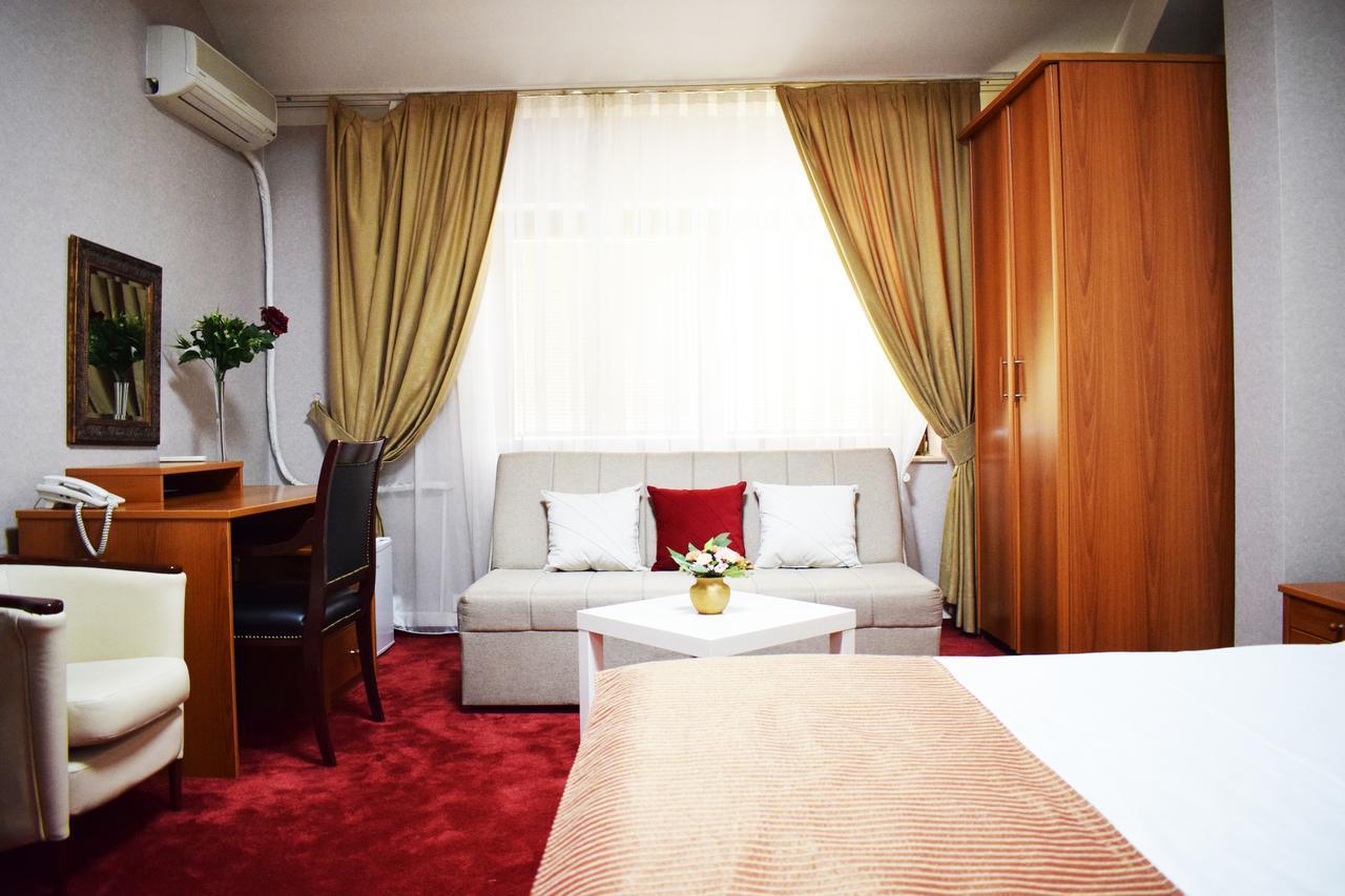 Hotel Aristocrat & Fish Restaurant Skopje Luaran gambar