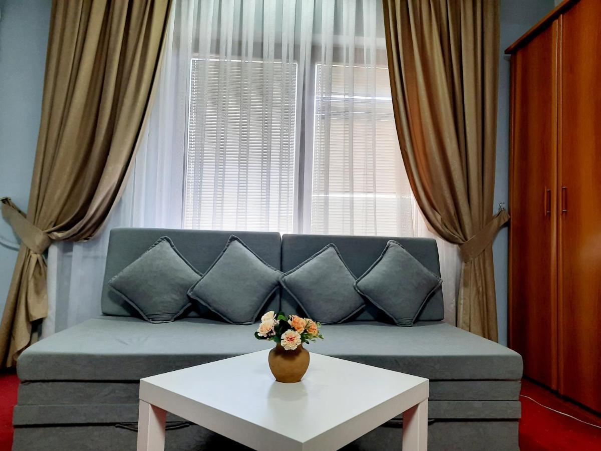 Hotel Aristocrat & Fish Restaurant Skopje Luaran gambar