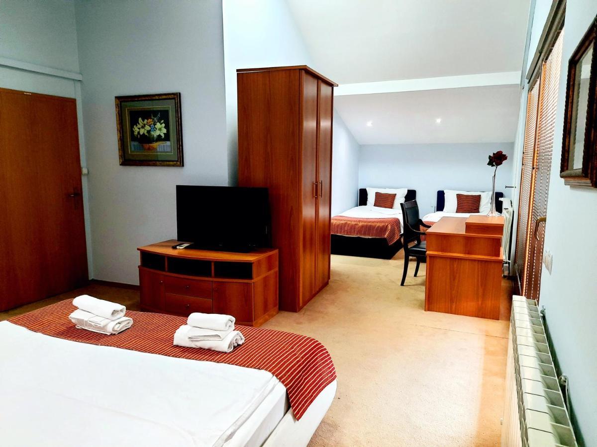 Hotel Aristocrat & Fish Restaurant Skopje Luaran gambar
